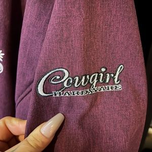 Brand new, never worn, 2x, cowgirl hardware shell jacket.